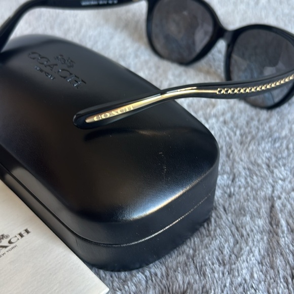 COACH 55mm Gradient Round Sunglasses HC8321 in Black NWT - Picture 7 of 8